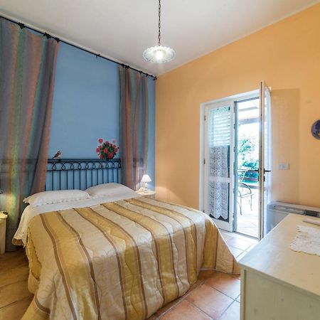 Country House Araba Phoenix กัสเตลลาบาเต ภายนอก รูปภาพ