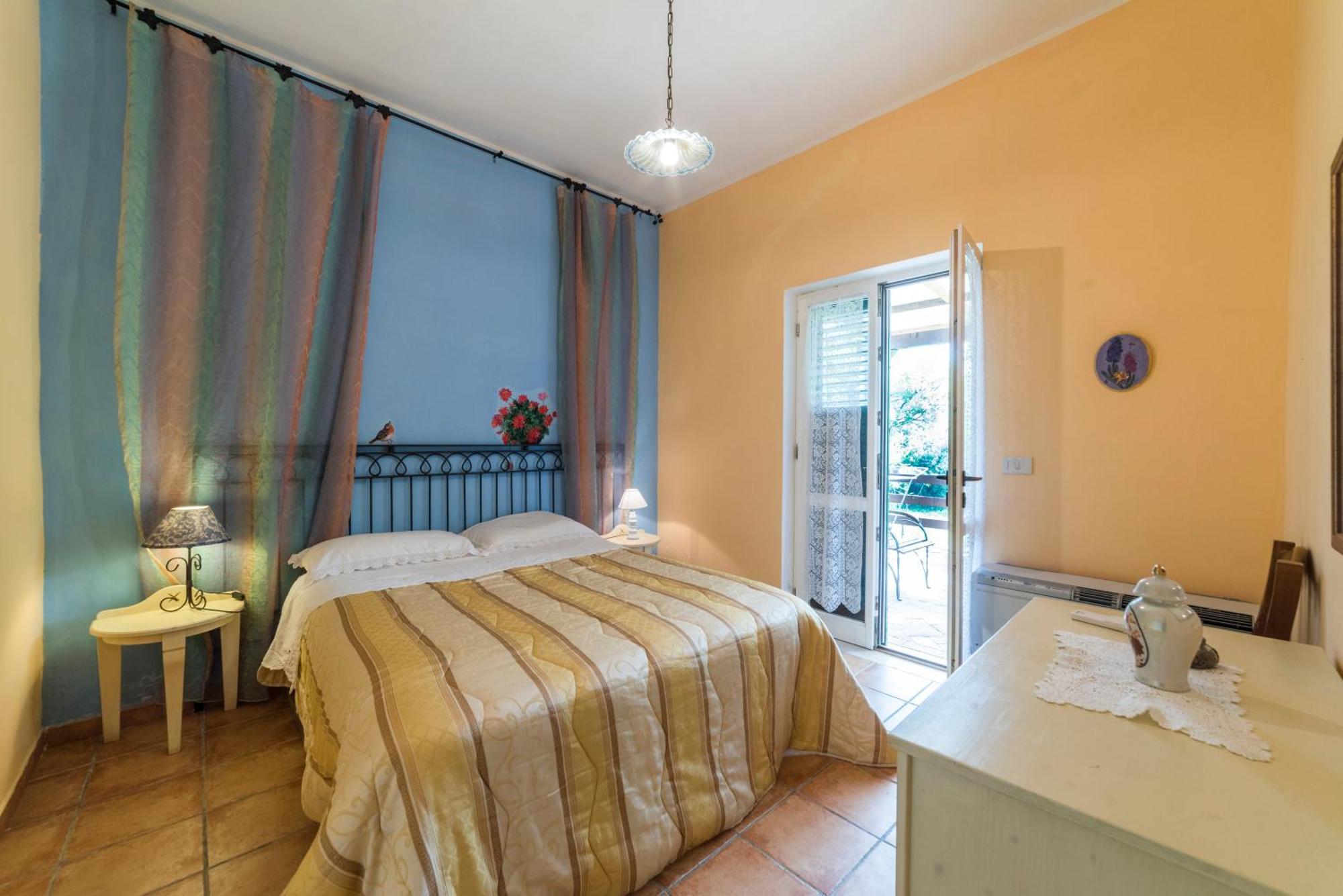 Country House Araba Phoenix กัสเตลลาบาเต ภายนอก รูปภาพ