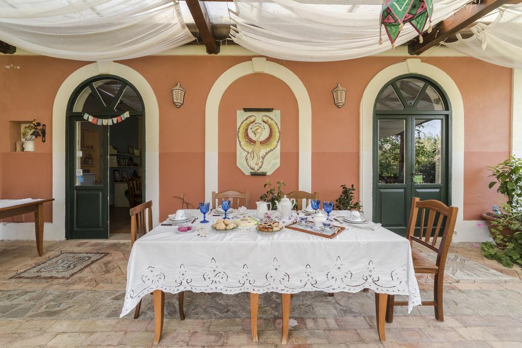 Country House Araba Phoenix กัสเตลลาบาเต ภายนอก รูปภาพ
